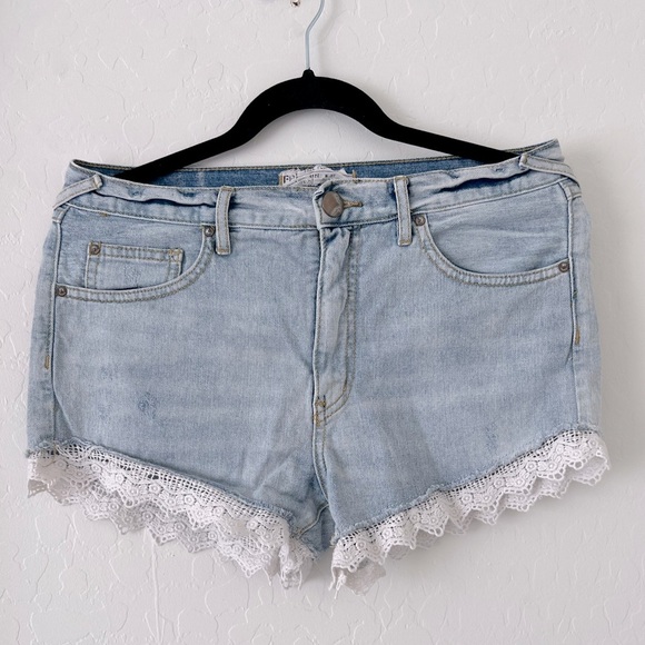 Free People Lacey Lace Trim Denim Shorts - Picture 4 of 12
